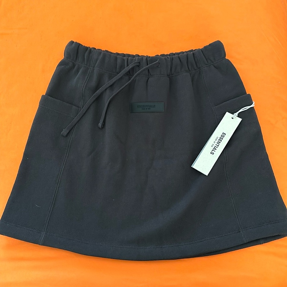 ESSENTIALS Skirt